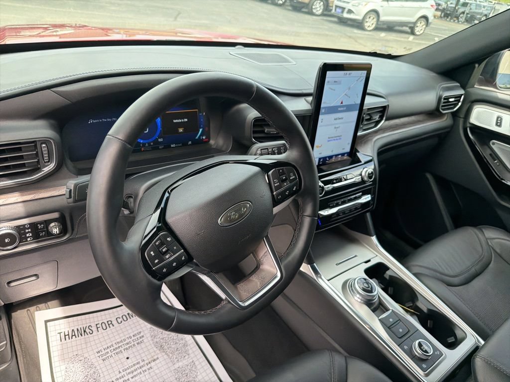 Certified 2023 Ford Explorer Platinum w/ Premium Technology Package AWD/4WD image 10
