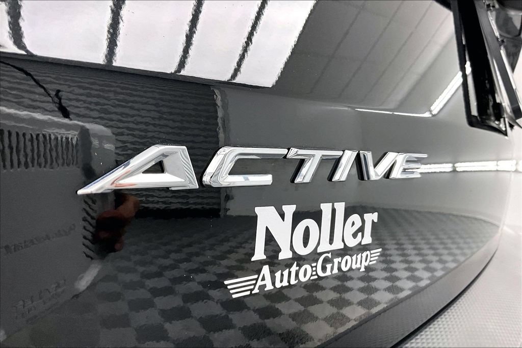 Certified 2024 Ford Escape Active AWD/4WD image 8