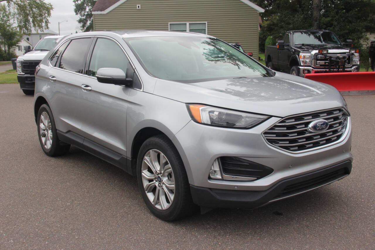 Certified 2022 Ford Edge Titanium image 2