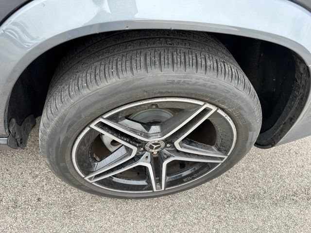 Used 2022 Mercedes-Benz GLS 450 4MATIC w/ AMG Line Exterior image 8