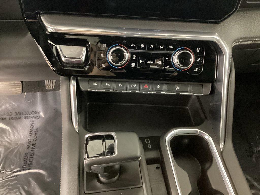 Used 2025 GMC Sierra 1500 Denali w/ Technology Package AWD/4WD image 19