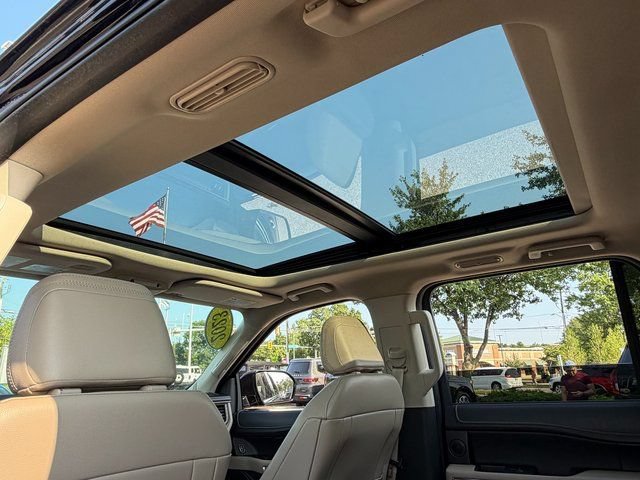 Certified 2023 Ford Expedition Limited AWD/4WD image 11