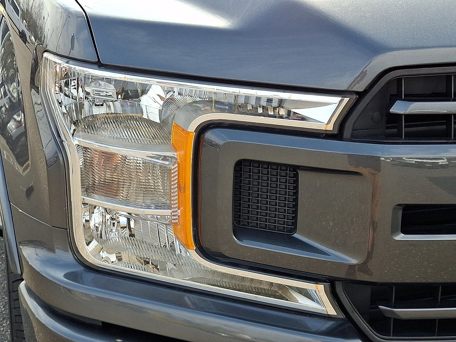 Certified 2020 Ford F150 XLT w/ Equipment Group 302A Luxury image 9