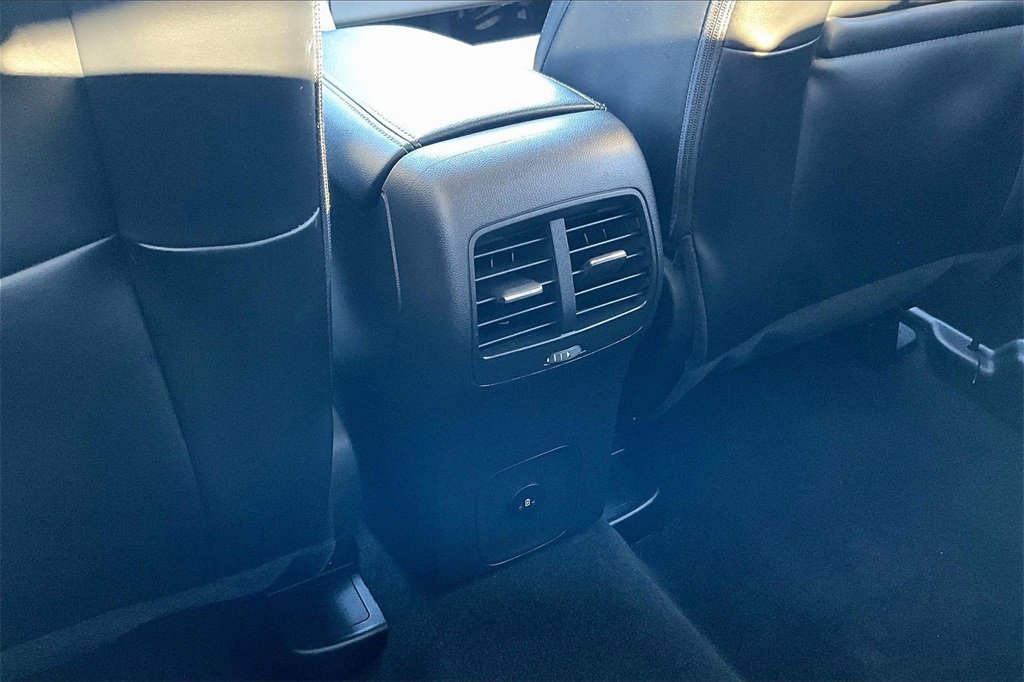 Certified 2023 Ford Escape SE image 33