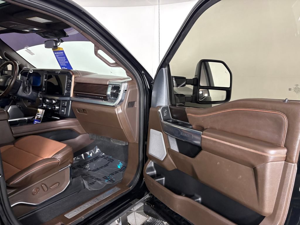 Certified 2025 Ford F350 King Ranch AWD/4WD image 37