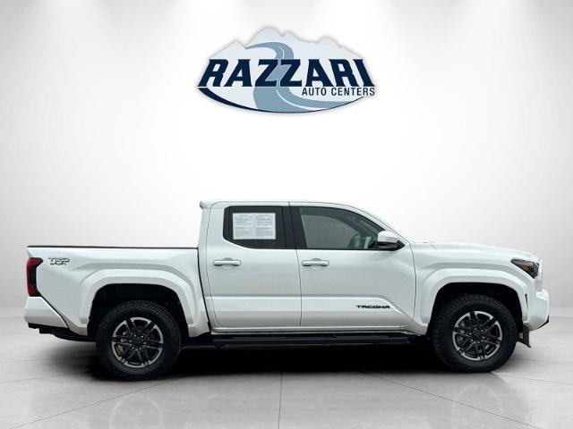 Used 2024 Toyota Tacoma TRD Sport AWD/4WD image 2