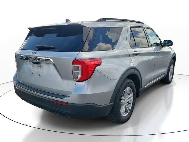 Certified 2022 Ford Explorer XLT image 4