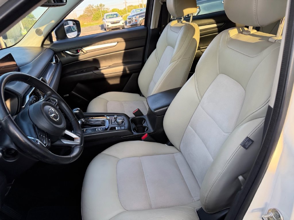 Used 2020 MAZDA CX-5 Touring FWD image 10