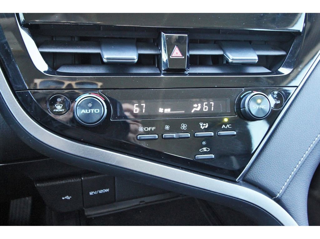 Used 2024 Toyota Camry SE image 27