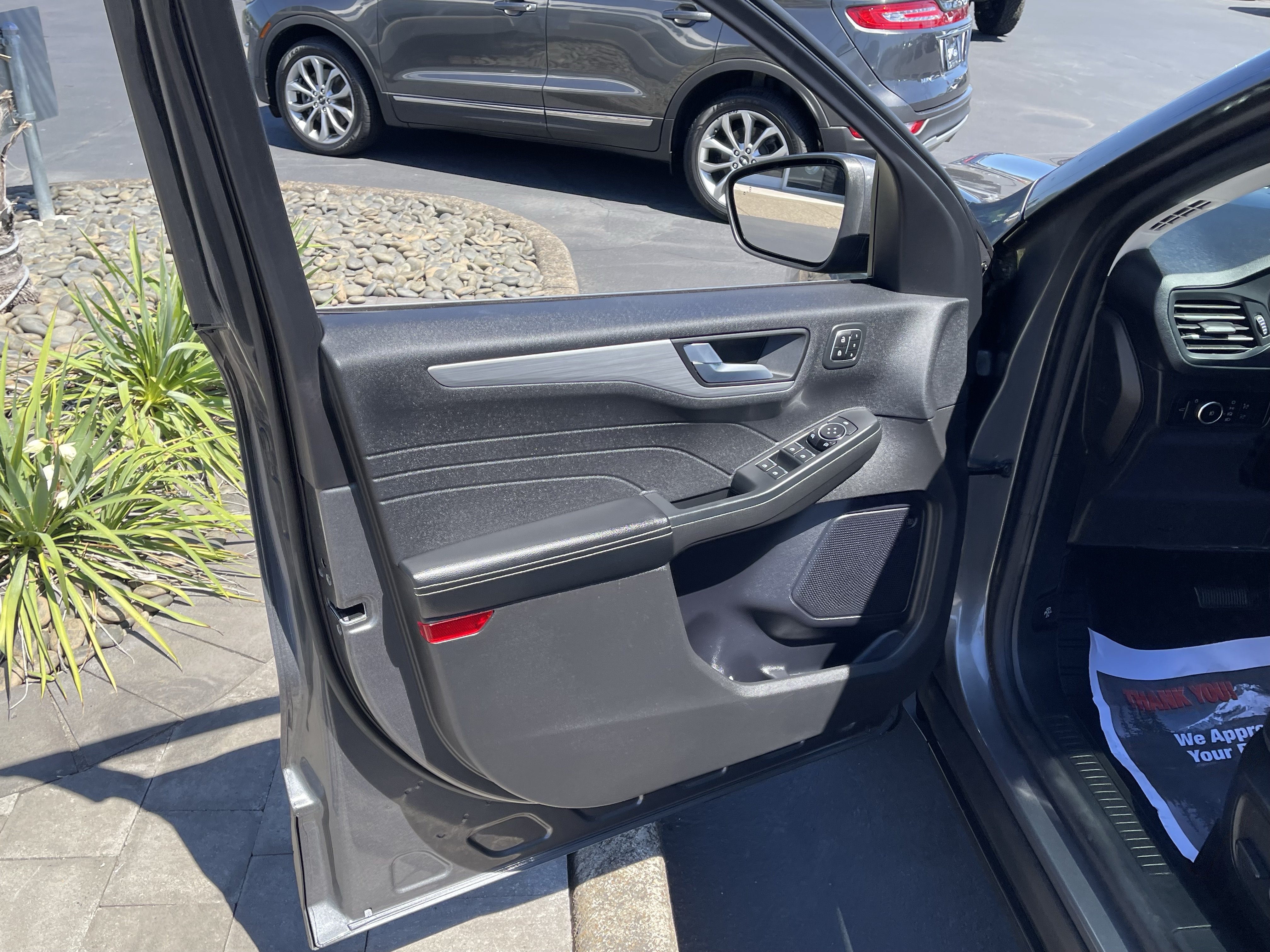 Certified 2023 Ford Escape Platinum w/ Premium Technology Package AWD/4WD image 14
