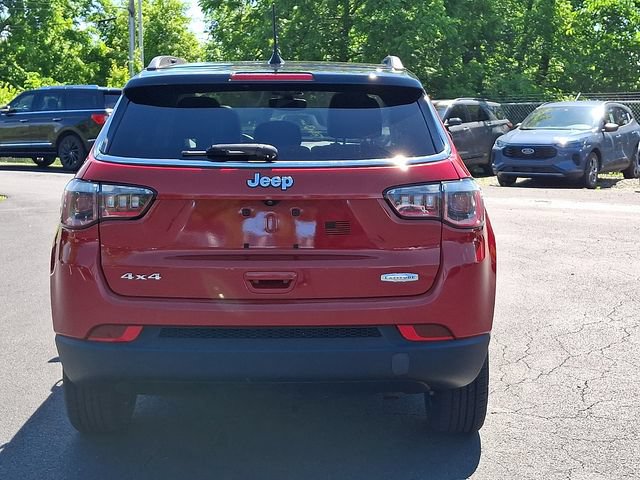 Used 2018 Jeep Compass Latitude w/ Popular Equipment Group AWD/4WD image 11