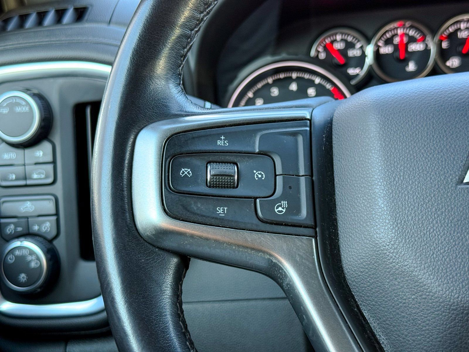 Used 2021 Chevrolet Silverado 1500 LT w/ Bed Protection Package image 35