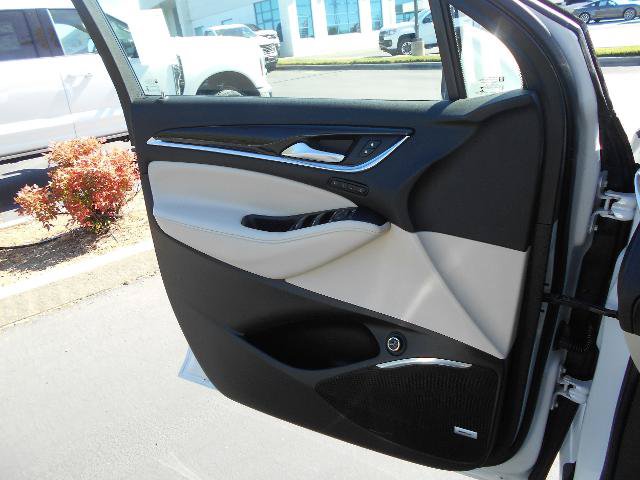 Used 2022 Buick Enclave Premium w/ Surround and Sites Package FWD image 11