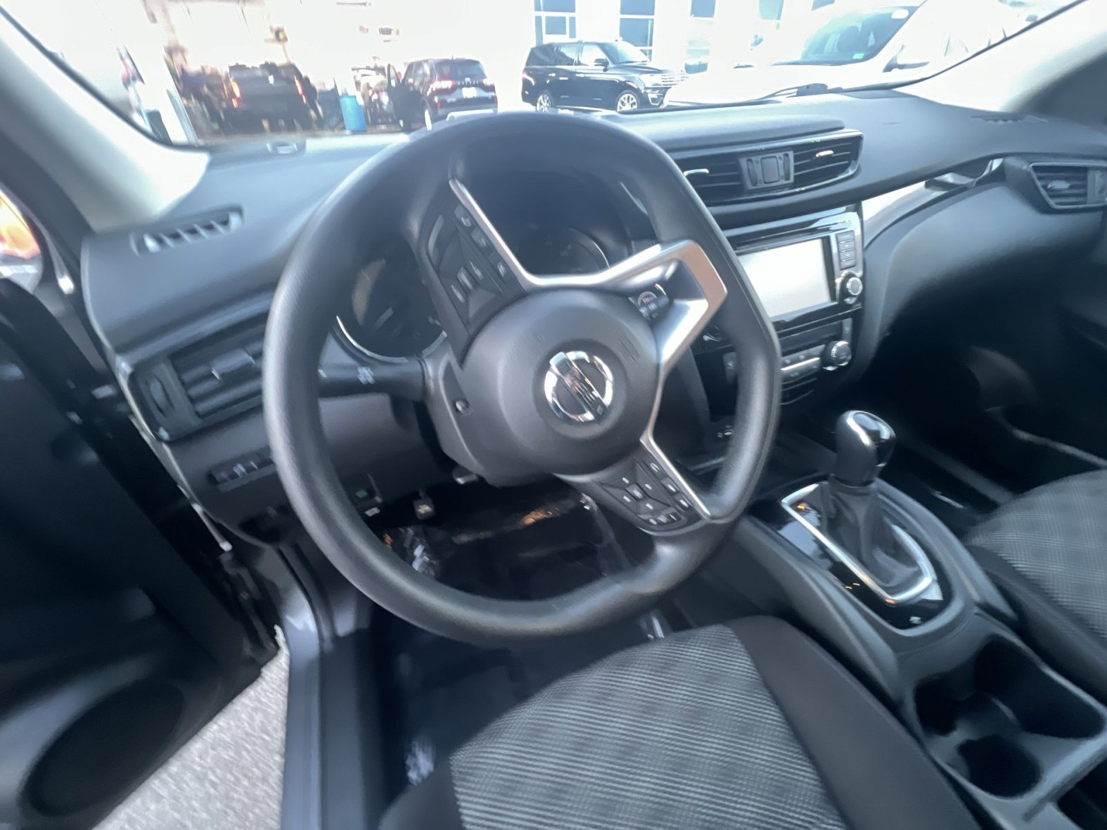 Used 2019 Nissan Rogue Sport SV image 16