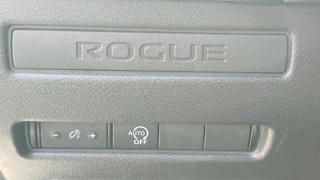 Used 2023 Nissan Rogue S image 10