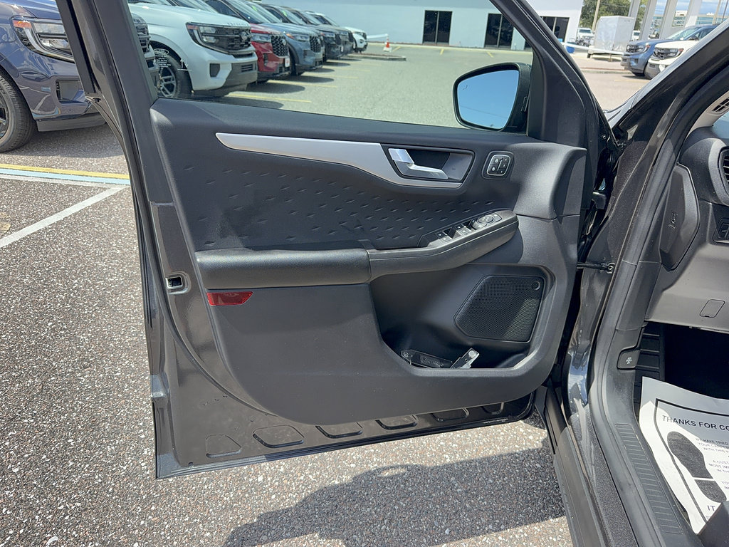 Certified 2020 Ford Escape SEL FWD image 8