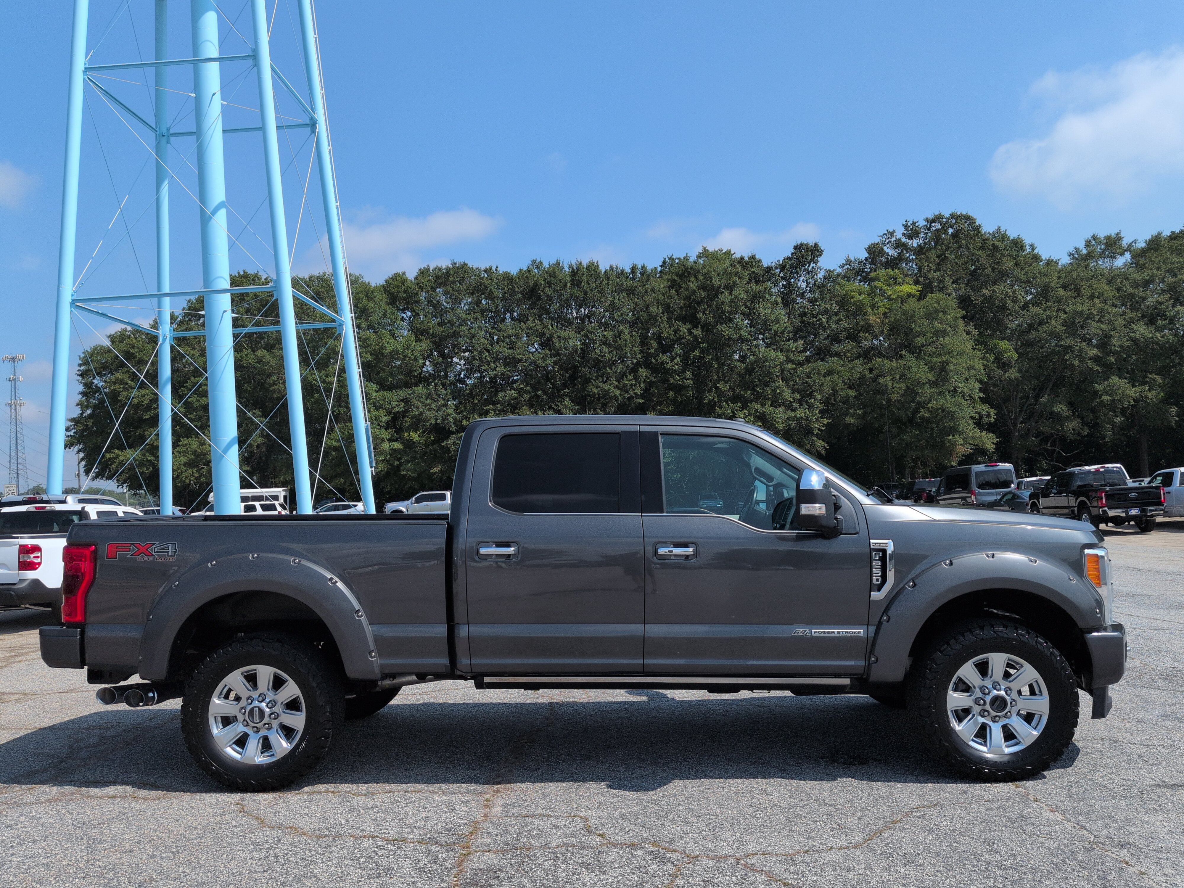 Certified 2018 Ford F250 Platinum w/ Platinum Ultimate Package AWD/4WD image 2