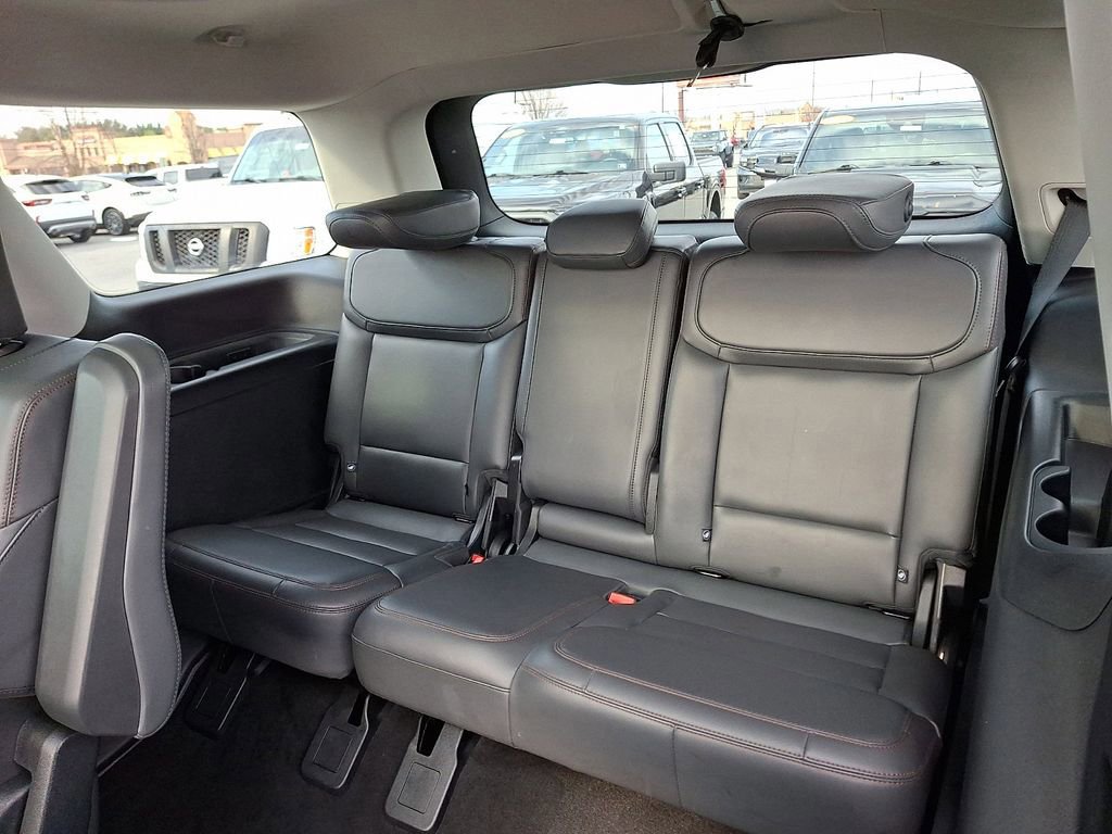 Certified 2025 Ford Expedition Active image 11