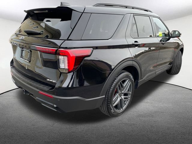 Certified 2025 Ford Explorer ST-Line w/ ST-Line Street Pack image 15