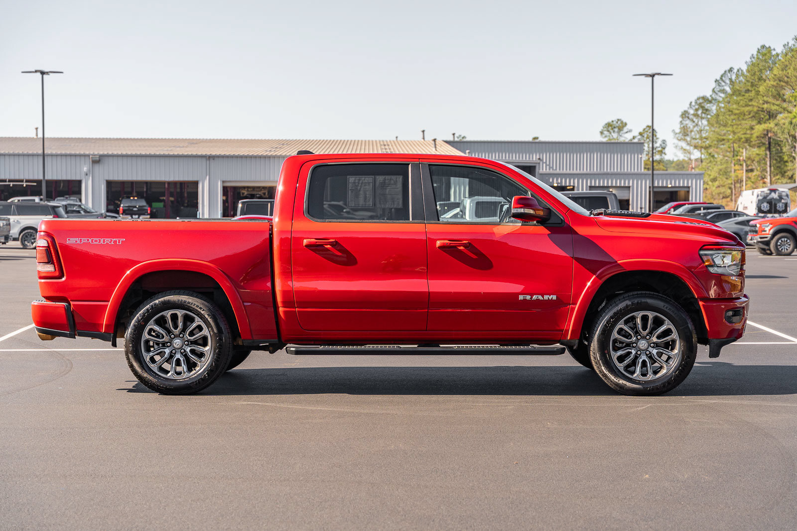 Used 2020 RAM 1500 Laramie w/ Sport Appearance Package AWD/4WD image 8