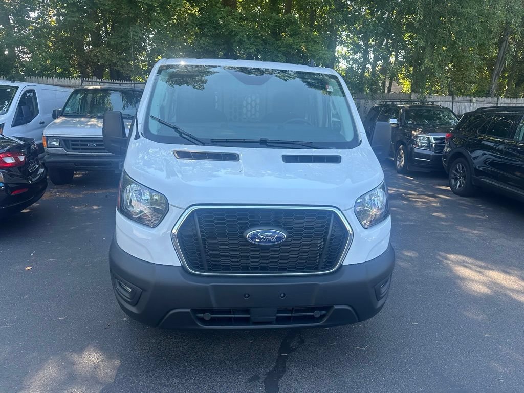 Certified 2025 Ford Transit 250 Low Roof w/ Exterior Upgrade Package RWD image 2