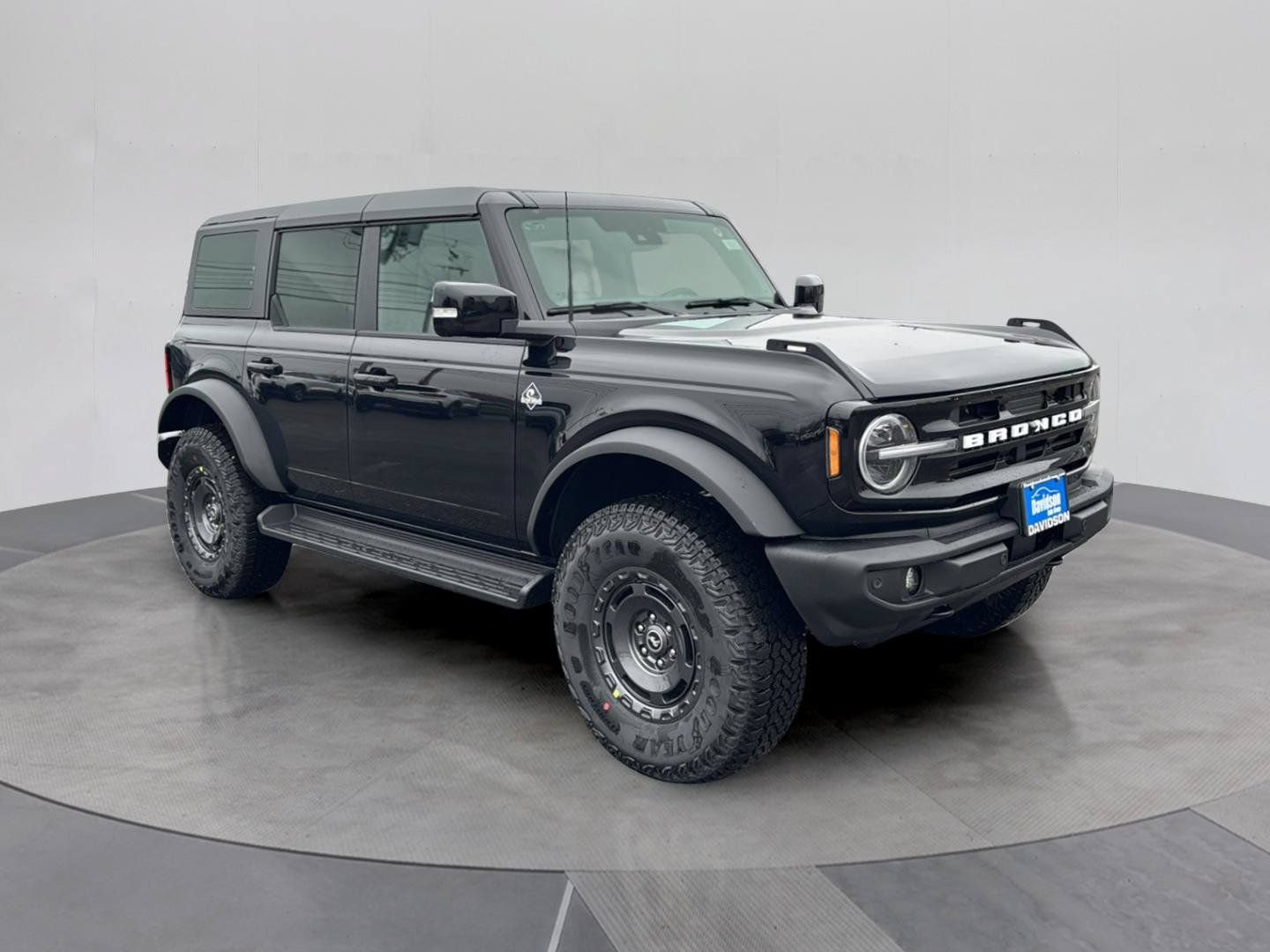 Certified 2025 Ford Bronco Outer Banks w/ Sasquatch Package AWD/4WD image 18