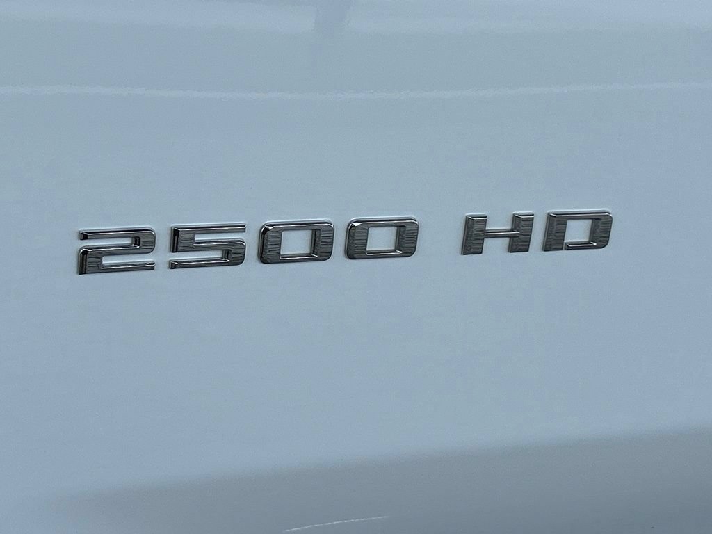 Used 2025 Chevrolet Silverado 2500 LT w/ Convenience Package AWD/4WD image 18