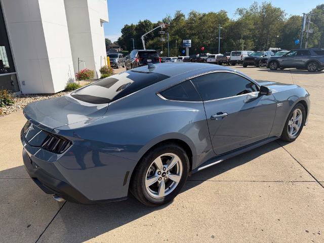 Certified 2024 Ford Mustang Coupe RWD image 8