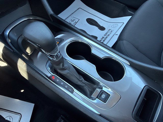 Used 2025 Chevrolet Malibu LT FWD image 23