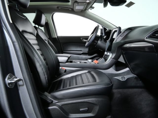 Certified 2024 Ford Edge SEL w/ Convenience Package AWD/4WD image 8