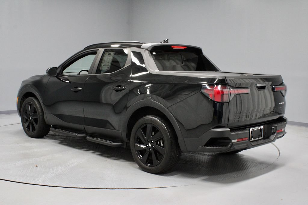 Used 2024 Hyundai Santa Cruz Night AWD/4WD image 10