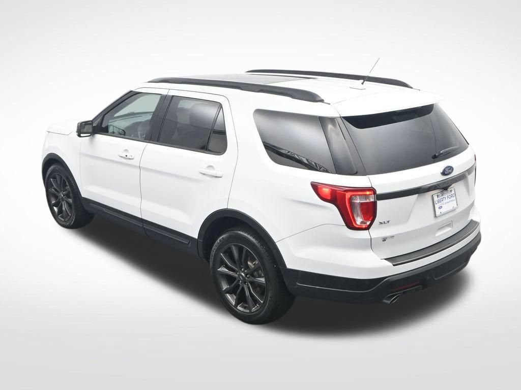 Certified 2018 Ford Explorer XLT w/ Equipment Group 202A FWD image 30