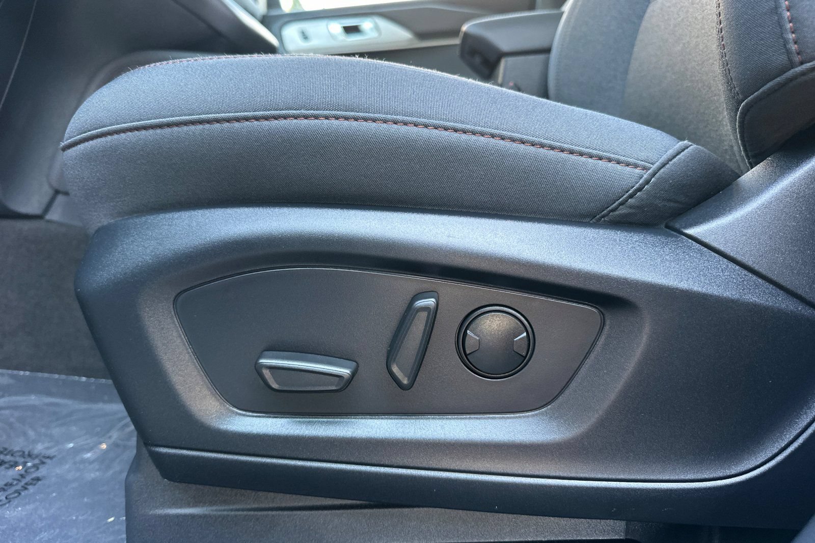 Certified 2025 Ford Explorer Active RWD image 13