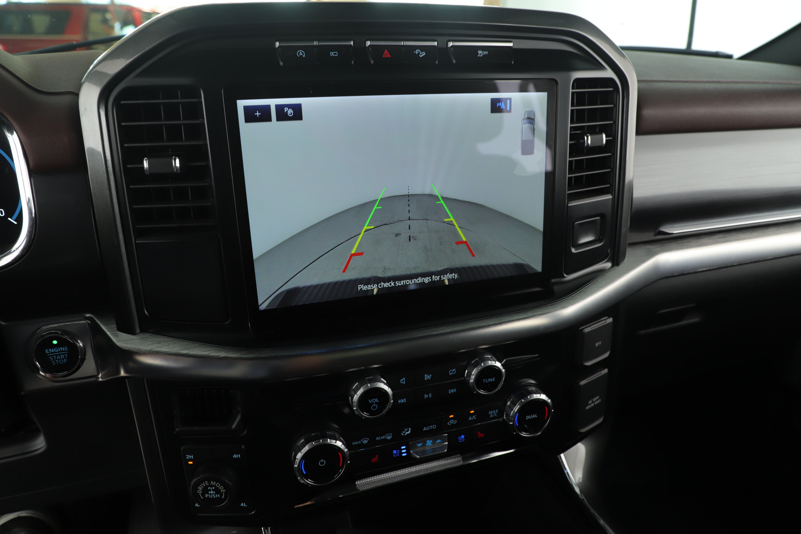Certified 2023 Ford F150 Lariat AWD/4WD image 13