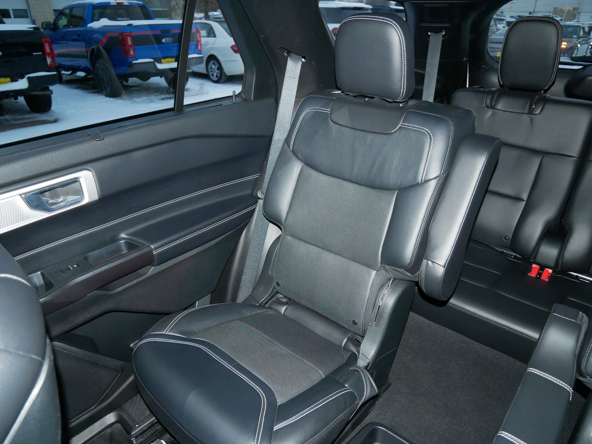 Certified 2020 Ford Explorer ST w/ ST Street Pack image 12