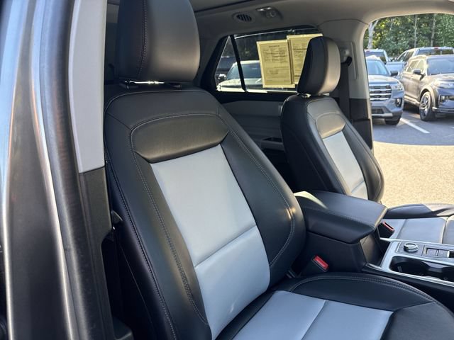 Certified 2023 Ford Explorer XLT w/ Equipment Group 202A AWD/4WD image 26