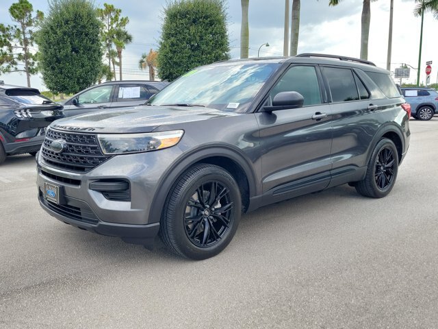 Certified 2020 Ford Explorer XLT RWD image 3