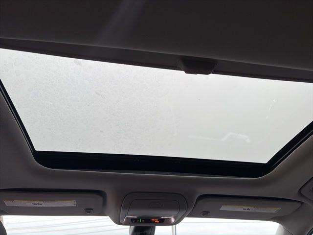 Used 2021 GMC Acadia SLT image 30