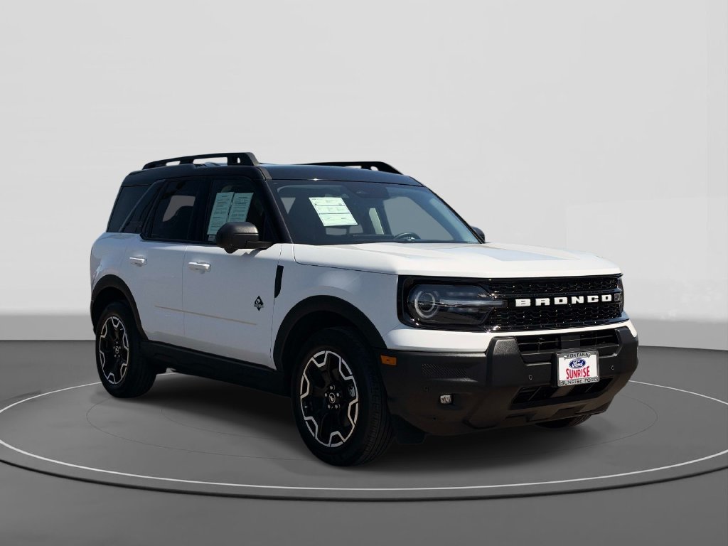 Certified 2025 Ford Bronco Sport Outer Banks w/ Outer Banks Tech Package+ AWD/4WD image 4