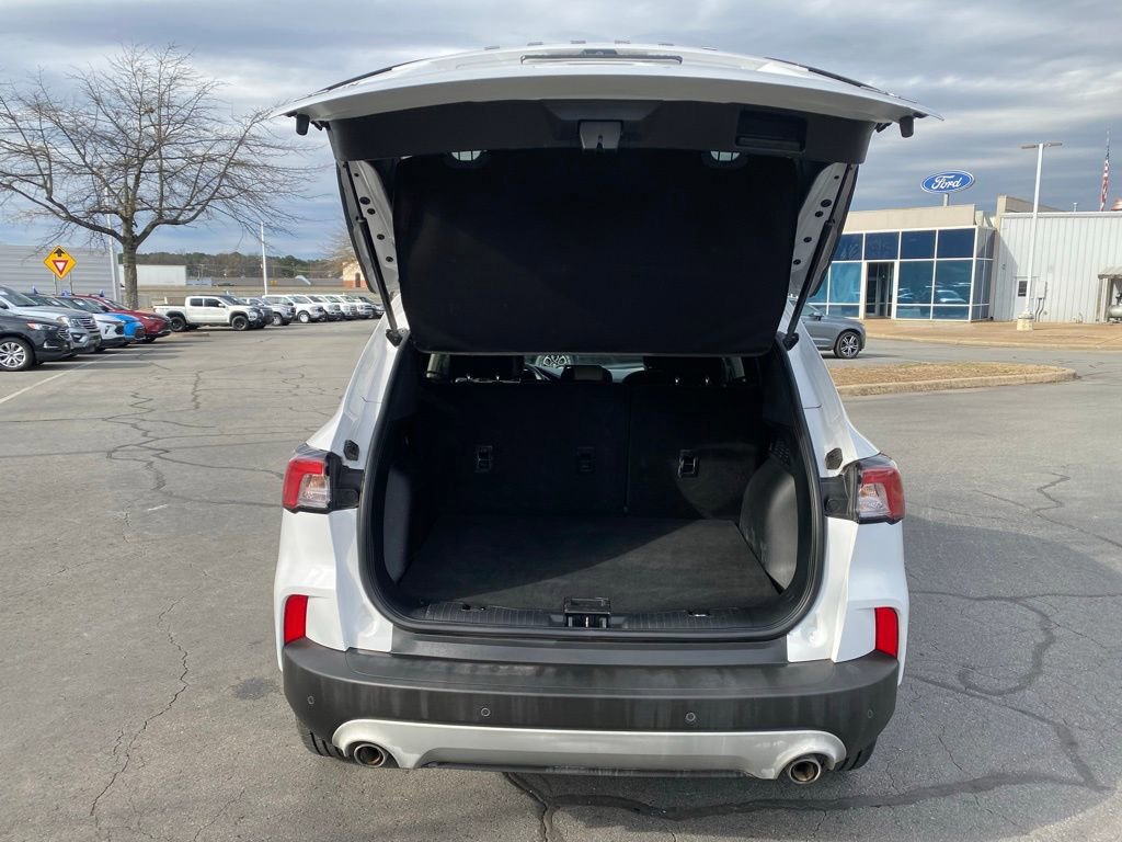 Certified 2021 Ford Escape SE image 9