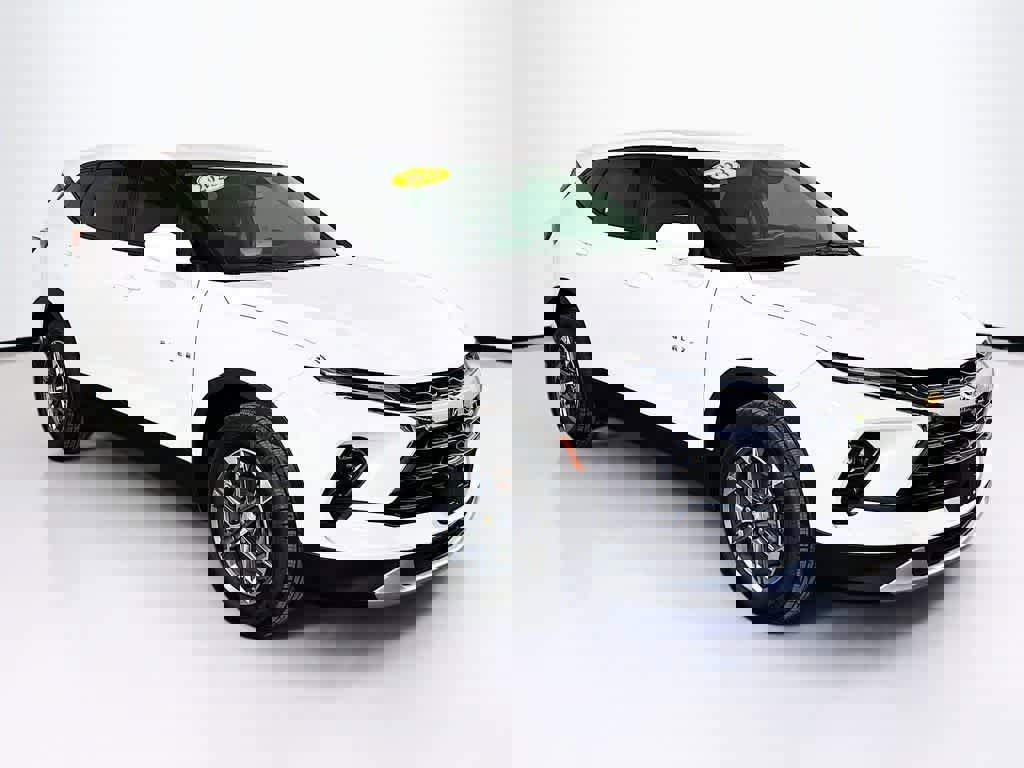 Used 2023 Chevrolet Blazer LT image 7