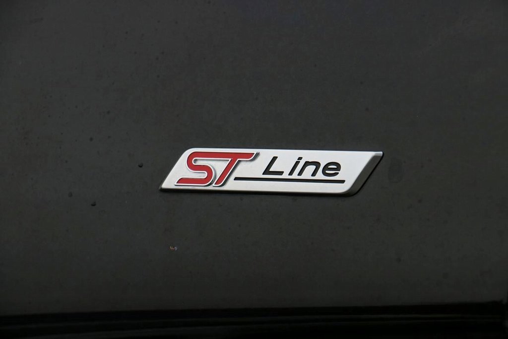 Certified 2025 Ford Explorer ST-Line image 10