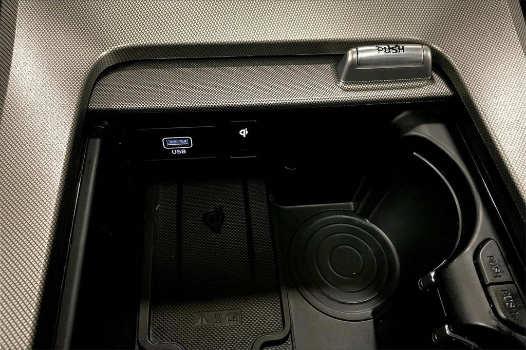 Used 2021 Hyundai Palisade Limited image 33