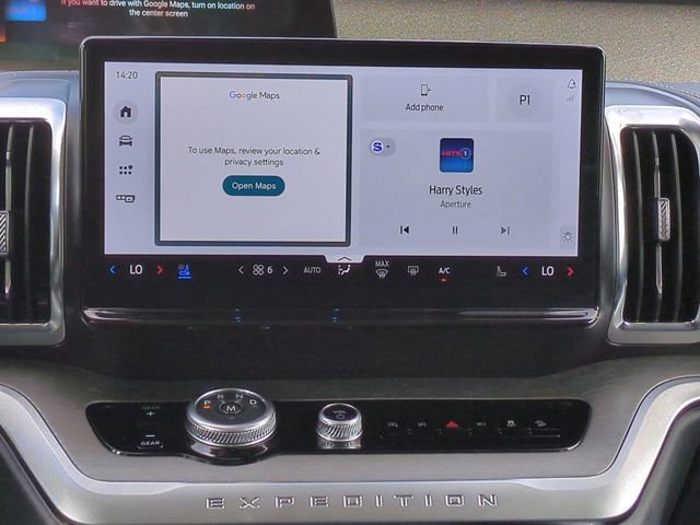 Certified 2025 Ford Expedition Platinum w/ Driver's Package image 18