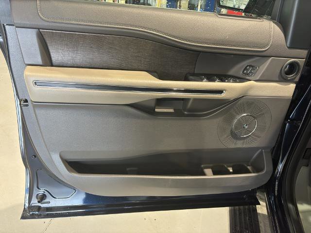 Certified 2021 Ford Expedition Limited image 12
