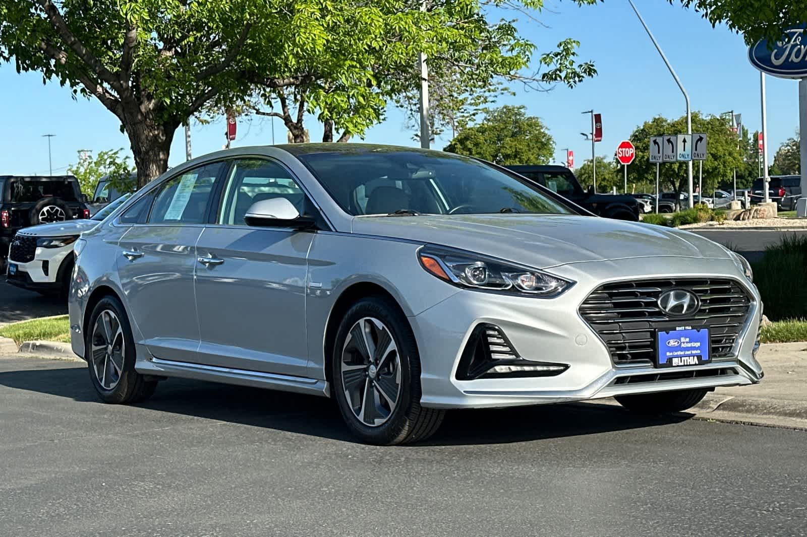 Used 2018 Hyundai Sonata Limited w/ Ultimate Package 02 FWD image 9