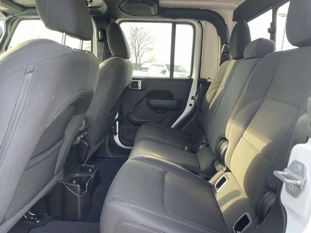 Used 2023 Jeep Gladiator Sport image 10