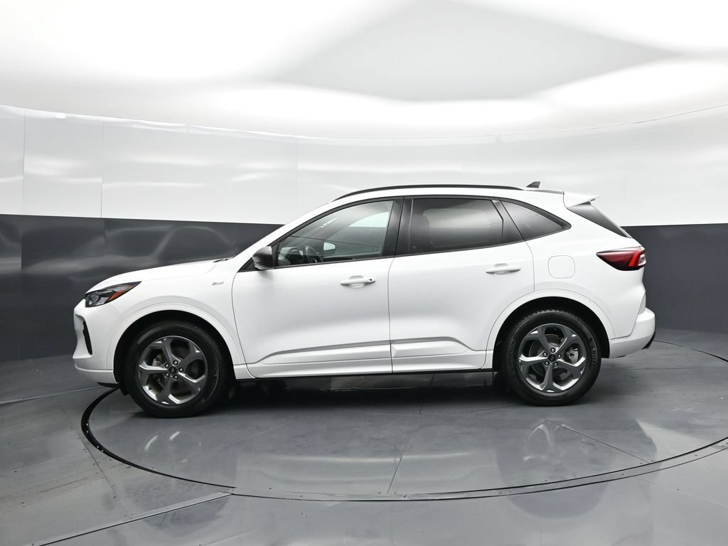 Certified 2023 Ford Escape ST-Line w/ Tech Pack #1 AWD/4WD image 27