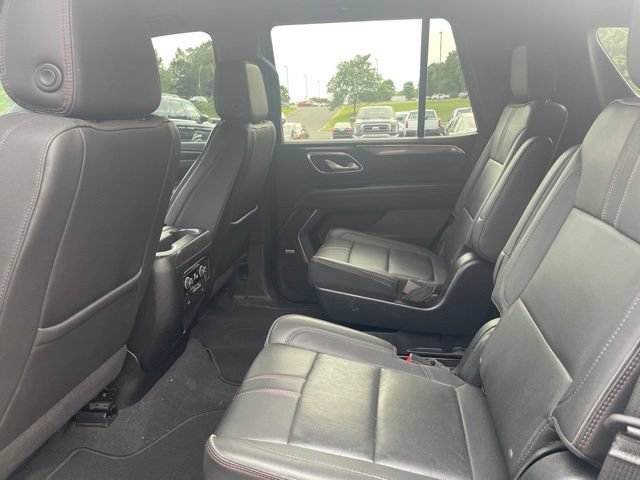 Used 2024 Chevrolet Tahoe RST w/ Luxury Package AWD/4WD image 10