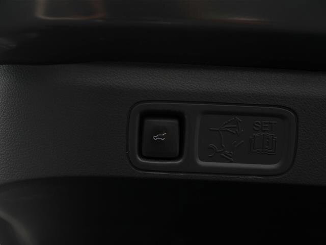 Certified 2022 Ford Expedition Max Limited AWD/4WD image 13